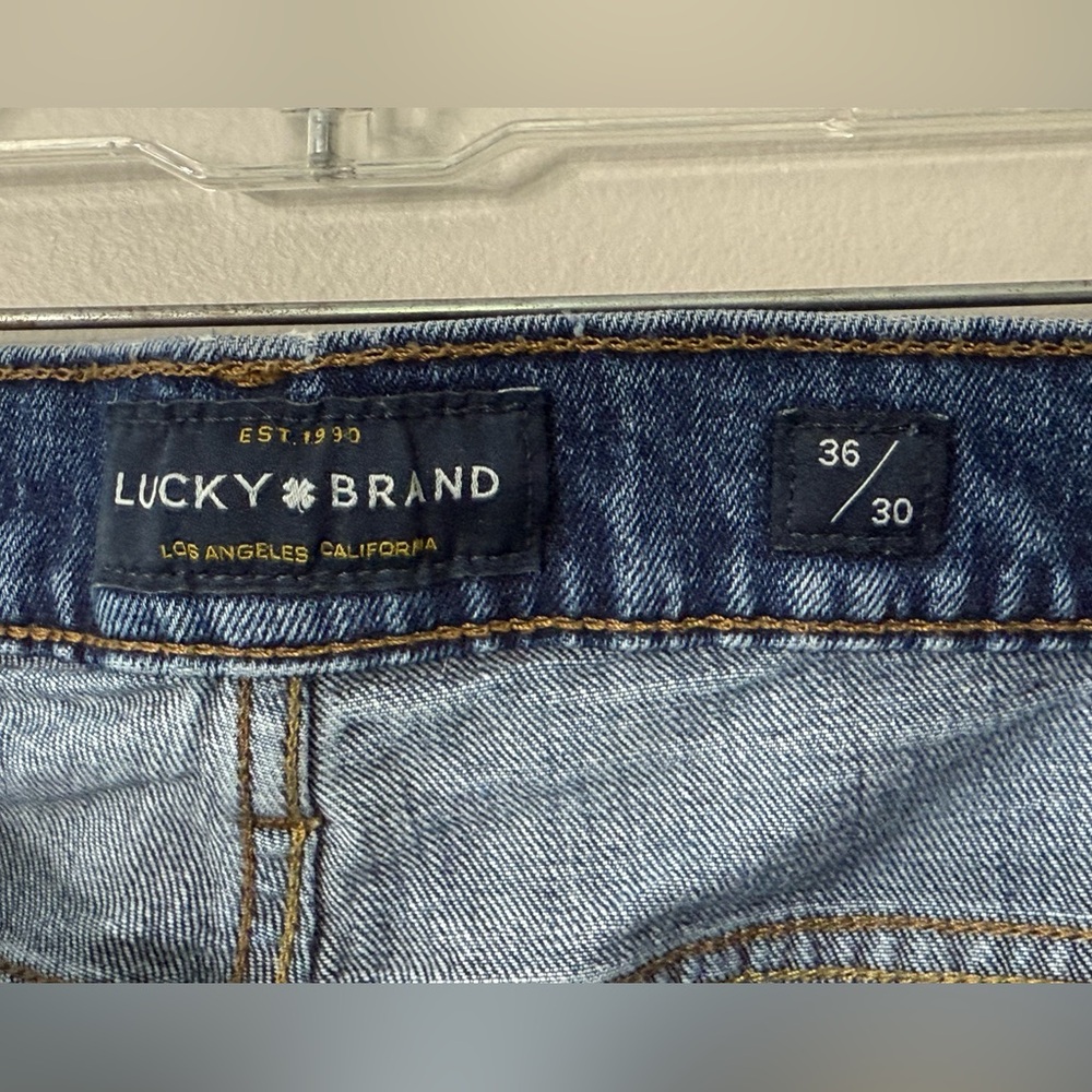 Lucky Brand Men's 410 Athletic Slim 36/30 Straight Leg Blue Jeans - Picture 2 of 5